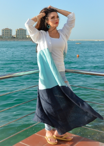 صورة Blue linen abaya 