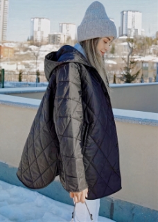 صورة Oversized Quilted Hooded Jacket 