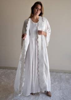 Picture of White Silk Nightgown